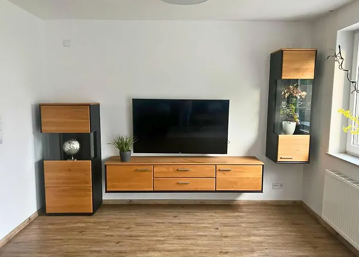 Modernes Reihenhaus Mit Terrasse Drei Schlafzimmer Fuer Sechs Personen * Kempten im Allgäu