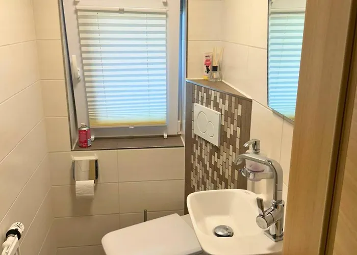Modernes Reihenhaus Mit Terrasse Drei Schlafzimmer Fuer Sechs Personen * Kempten im Allgäu