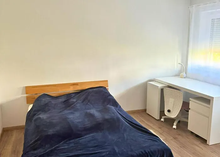 Modernes Reihenhaus Mit Terrasse Drei Schlafzimmer Fuer Sechs Personen Vakantiehuis