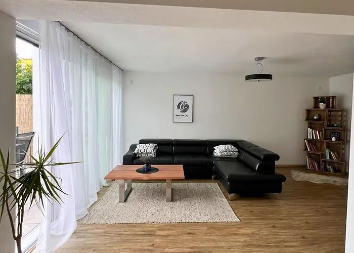 Сasa de vacaciones Modernes Reihenhaus Mit Terrasse Drei Schlafzimmer Fuer Sechs Personen Kempten